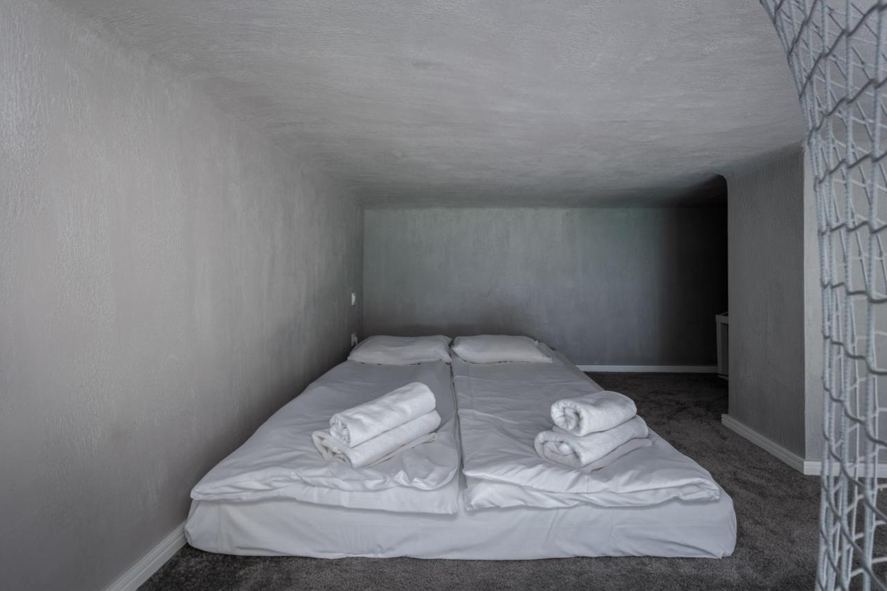 Parkside Fresh Apartments - Old Town Guesthouse - By Upstairs Cracovie Extérieur photo