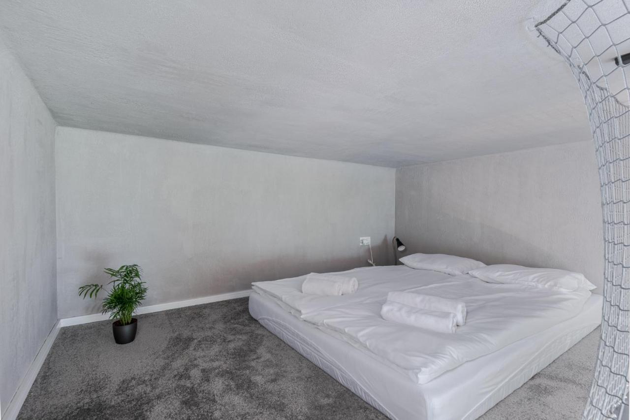 Parkside Fresh Apartments - Old Town Guesthouse - By Upstairs Cracovie Extérieur photo