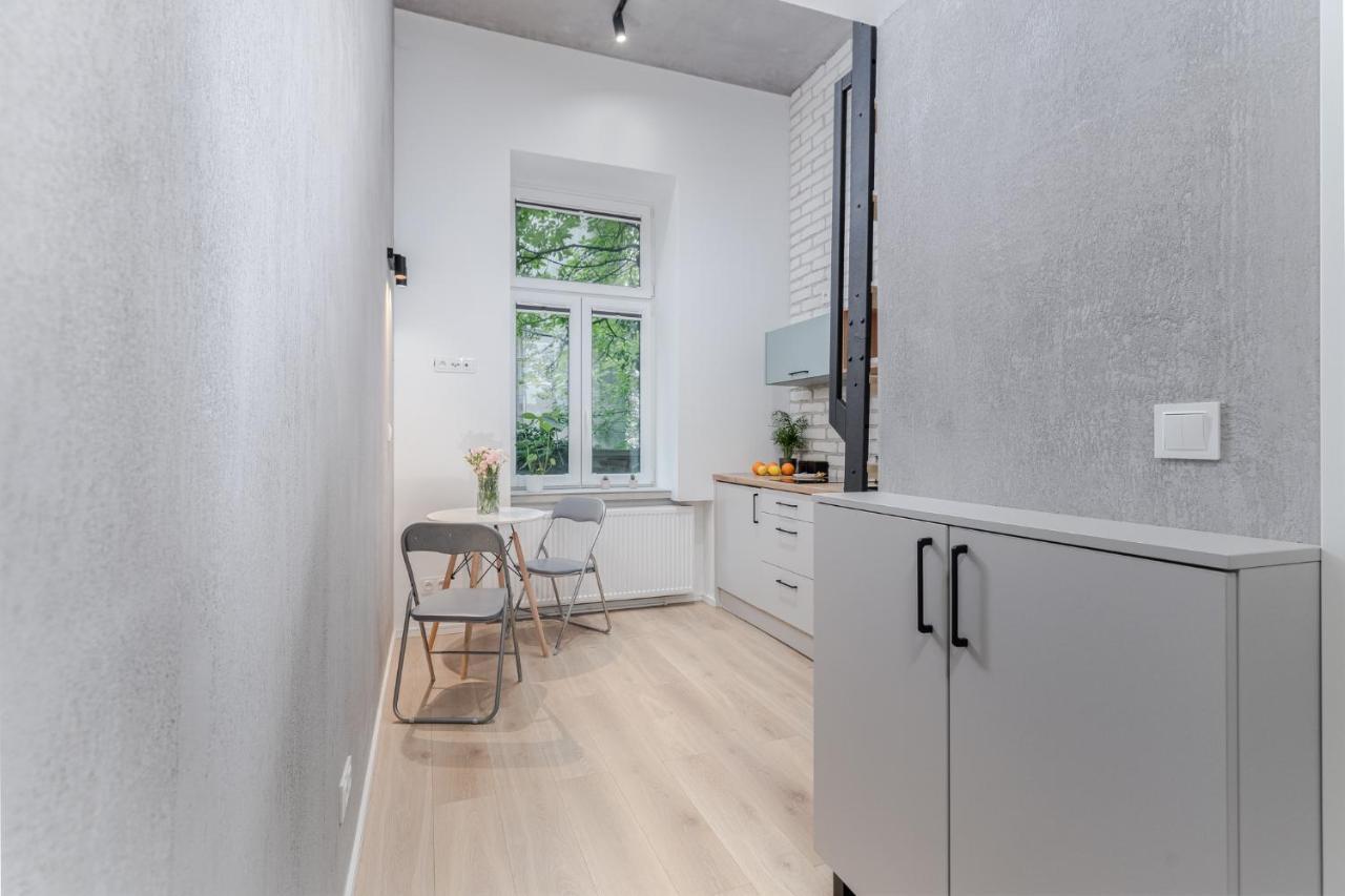 Parkside Fresh Apartments - Old Town Guesthouse - By Upstairs Cracovie Extérieur photo